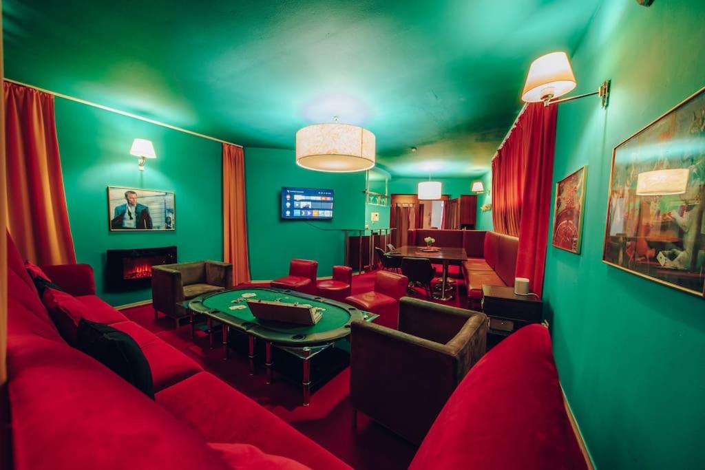 Prison Apartment - Get locked up in centre of Prague