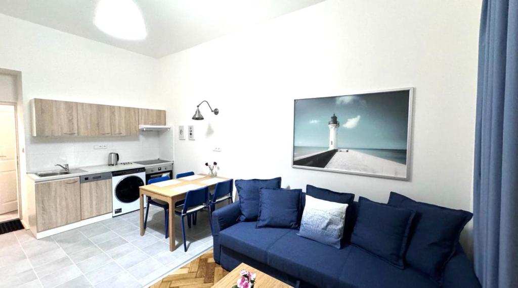 Side Apartment